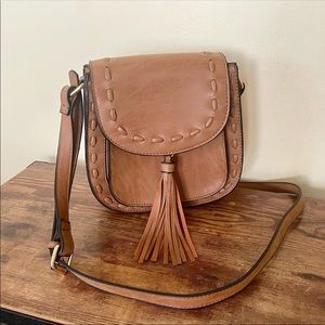 G.H. Bass & Co Leather Crossbody Bag
